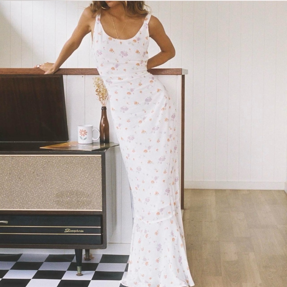 Princess Polly White Maxi Dress with Pink & Peach Floral Print